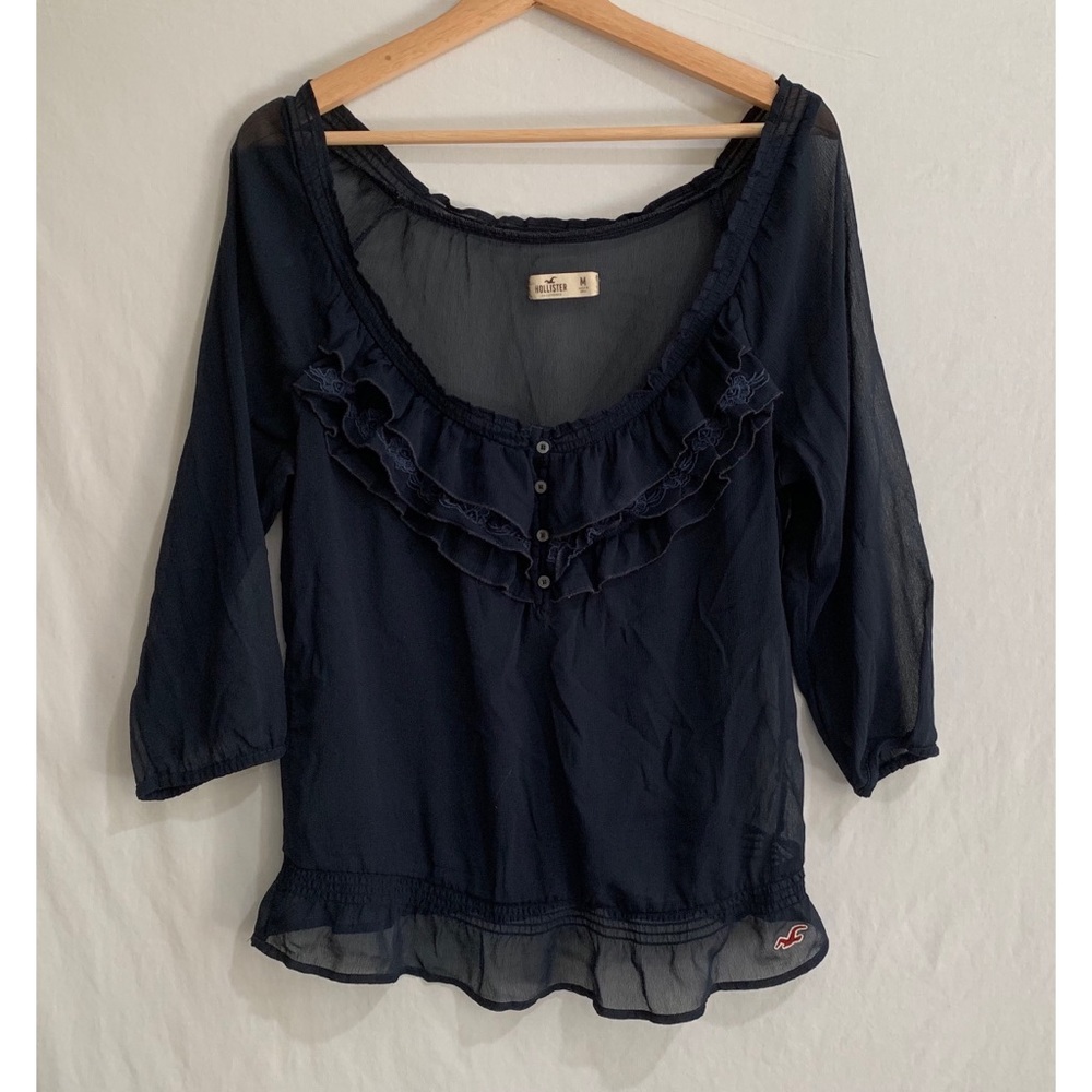 🚫SOLD🚫Hollister Top - Picture 4 of 8